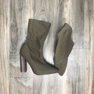 Quipid Boots Mid Calf Knit High Heel Almond Toe Booties Olive Green Size 9